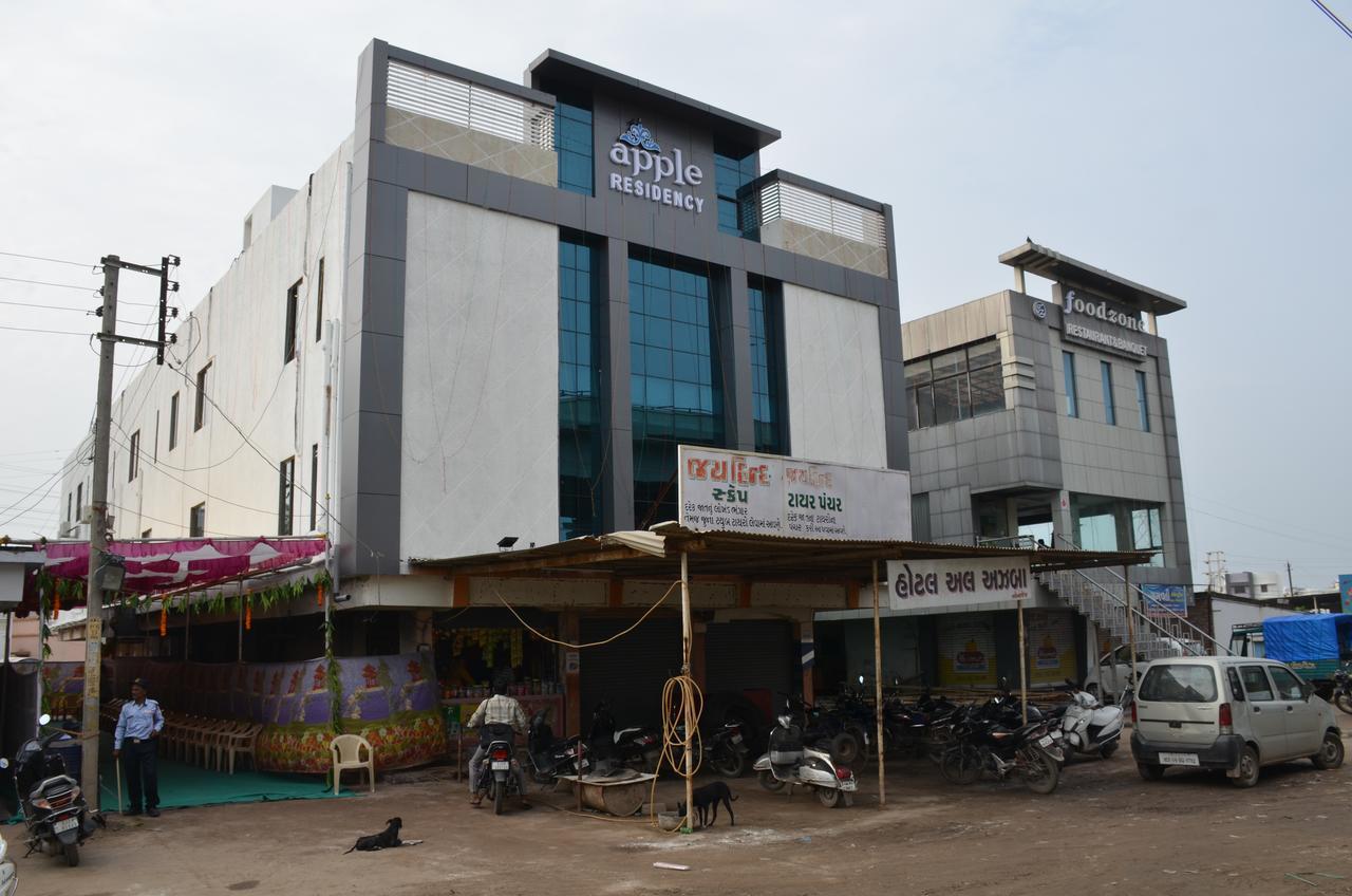 Apple Residency Hotel Pātan Exterior foto